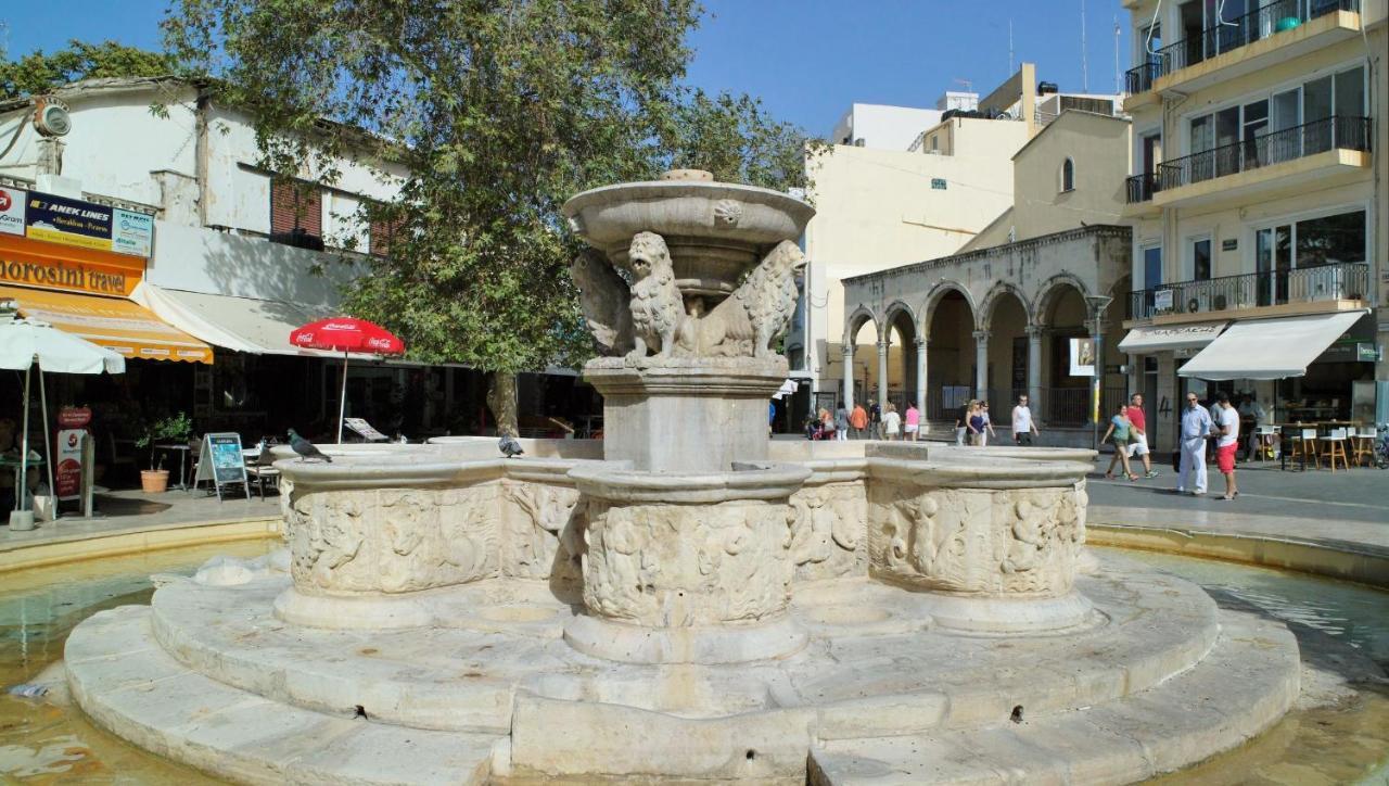 Downtown Guesthouse By Estia Heraklion  ภายนอก รูปภาพ